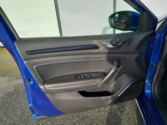 RENAULT MEGANE IV - voiture d'occasion - Photo 17