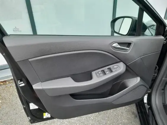 RENAULT CLIO V - voiture d'occasion - Photo 17