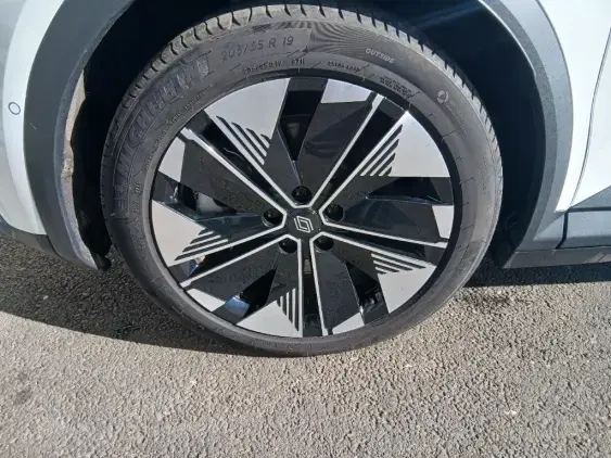 RENAULT SCENIC V ELECTRIQUE - voiture d'occasion - Photo 22