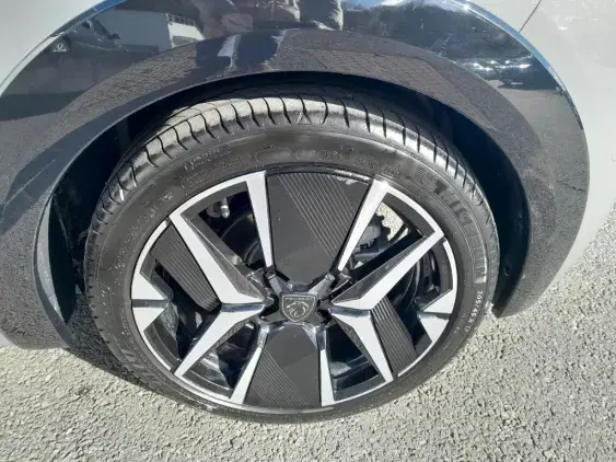 PEUGEOT 208 ELECTRIQUE II - voiture d'occasion - Photo 21