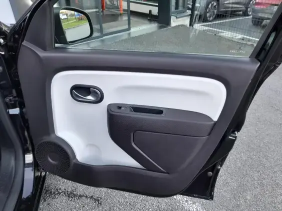 RENAULT TWINGO ELECTRIQUE III - voiture d'occasion - Photo 18