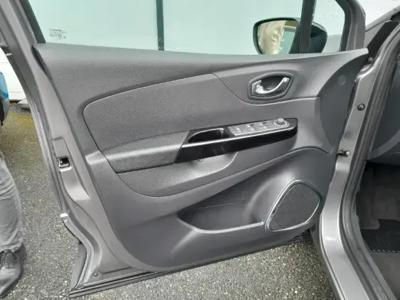 RENAULT CAPTUR - voiture d'occasion - Photo 17