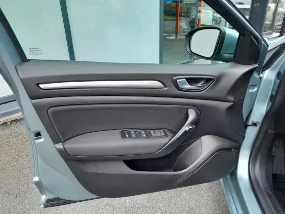 RENAULT MEGANE IV - voiture d'occasion - Photo 17