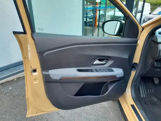 DACIA SANDERO III - voiture d'occasion - Photo 17