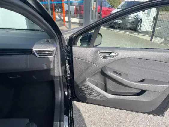 RENAULT CLIO V - voiture d'occasion - Photo 20