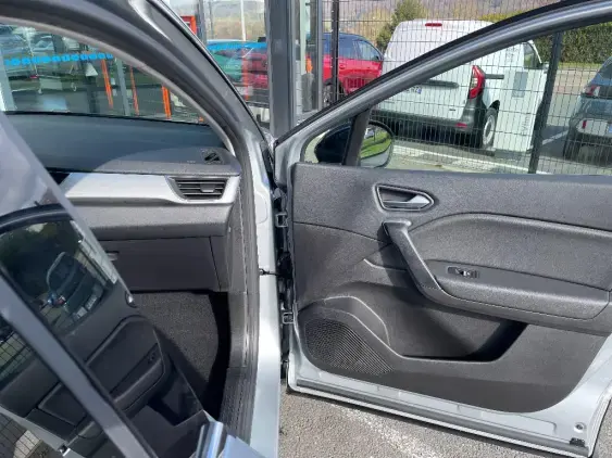 RENAULT CAPTUR II - voiture d'occasion - Photo 20