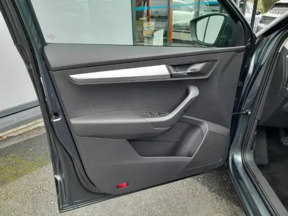 SKODA KAROQ - voiture d'occasion - Photo 17