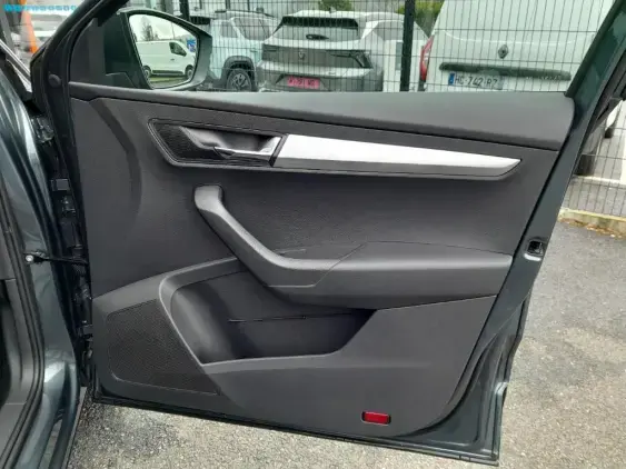 SKODA KAROQ - voiture d'occasion - Photo 18