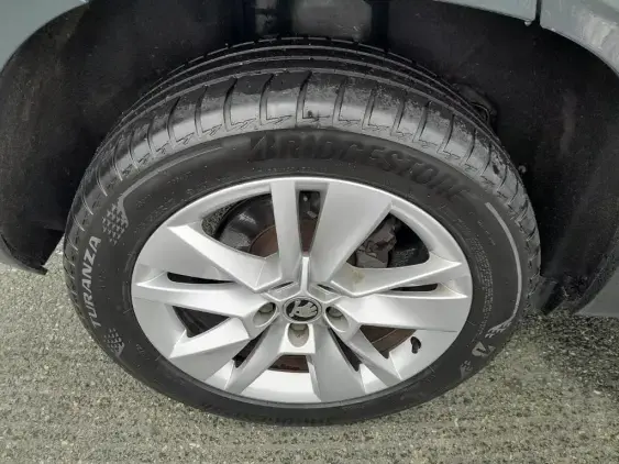 SKODA KAROQ - voiture d'occasion - Photo 22