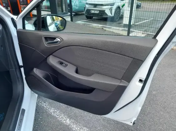 RENAULT CLIO V - voiture d'occasion - Photo 18