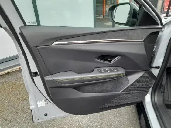 RENAULT MEGANE V - voiture d'occasion - Photo 17