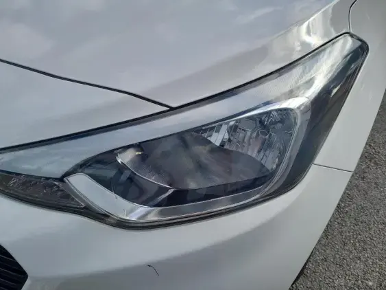 HYUNDAI i20 II - voiture d'occasion - Photo 19