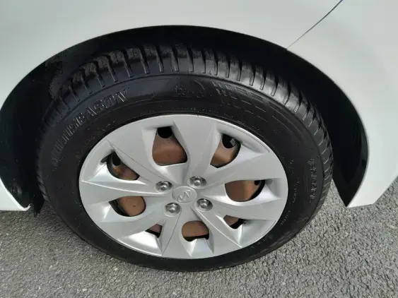 HYUNDAI i20 II - voiture d'occasion - Photo 21