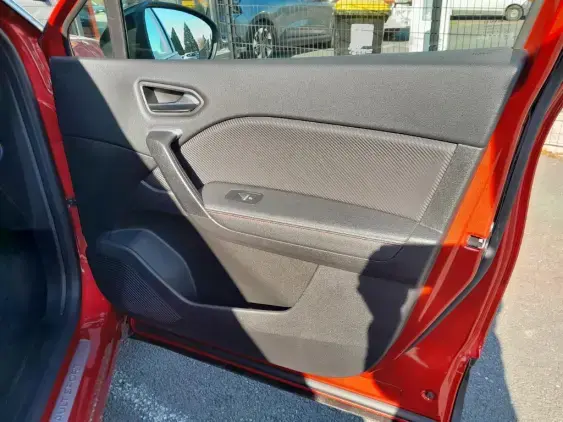 RENAULT CAPTUR II - voiture d'occasion - Photo 18