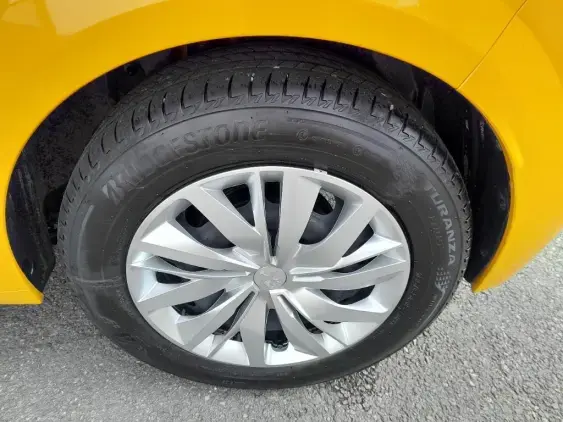 PEUGEOT 208 BUSINESS R II - voiture d'occasion - Photo 21