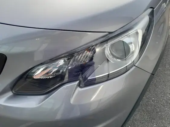 PEUGEOT 2008 - voiture d'occasion - Photo 19