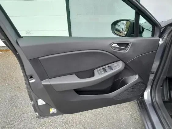 RENAULT CLIO V - voiture d'occasion - Photo 17