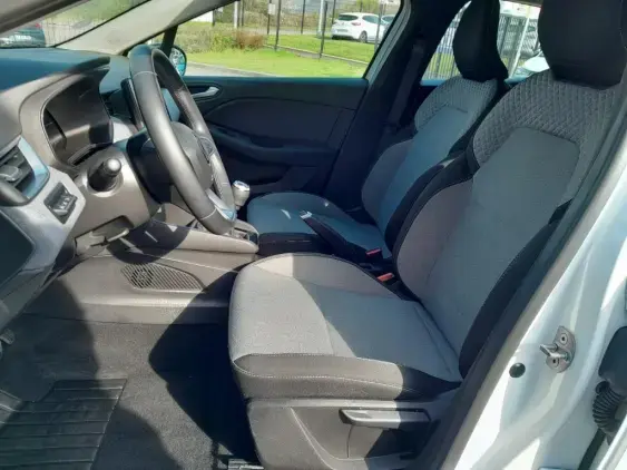 RENAULT CLIO V - voiture d'occasion - Photo 16