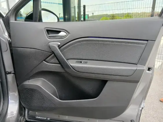 RENAULT CAPTUR II - voiture d'occasion - Photo 19