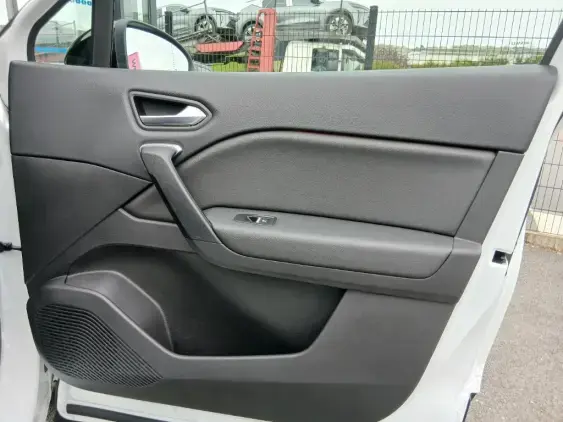 RENAULT CAPTUR II - voiture d'occasion - Photo 18