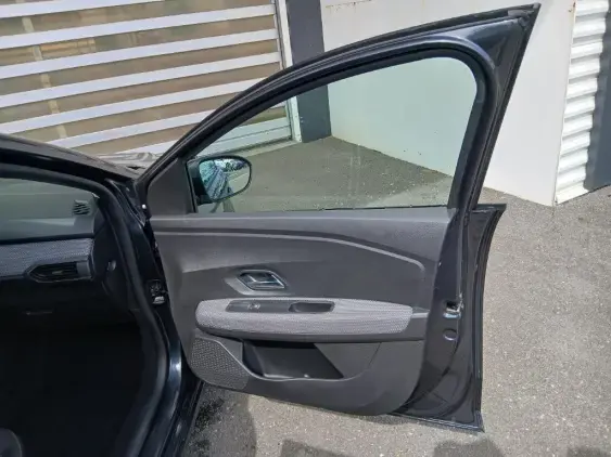 DACIA SANDERO III - voiture d'occasion - Photo 20