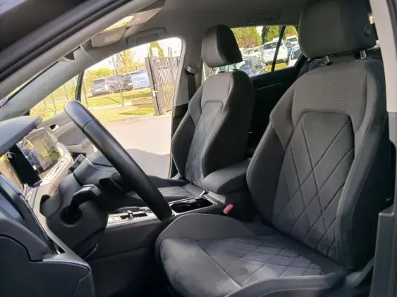 VOLKSWAGEN GOLF VIII - voiture d'occasion - Photo 17