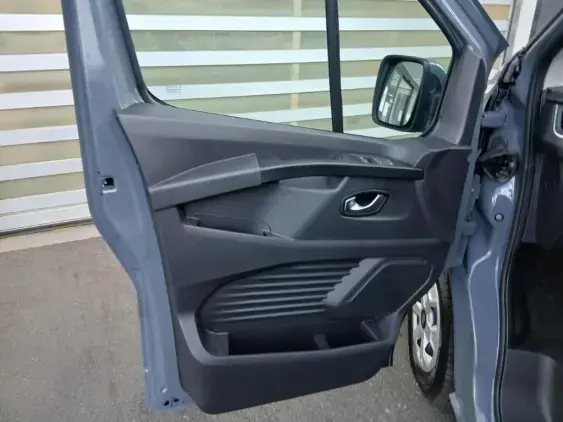 RENAULT TRAFIC III - voiture d'occasion - Photo 17