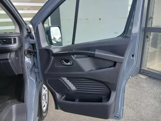 RENAULT TRAFIC III - voiture d'occasion - Photo 18