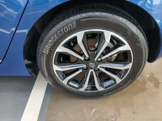 RENAULT CLIO V - voiture d'occasion - Photo 23