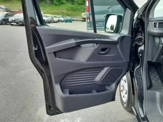 RENAULT TRAFIC III - voiture d'occasion - Photo 17