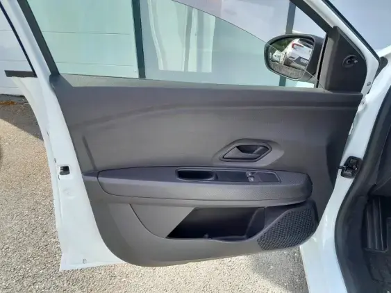 DACIA SANDERO III - voiture d'occasion - Photo 17