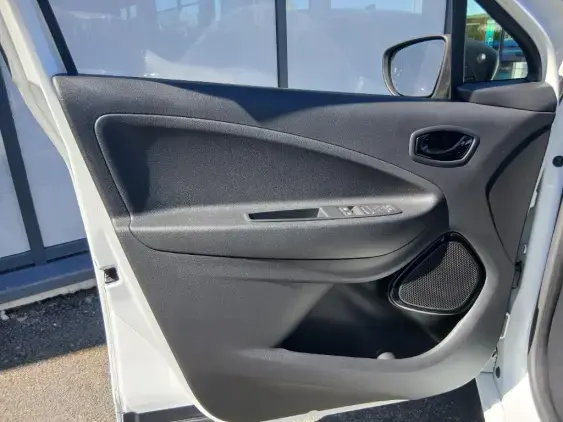 RENAULT ZOE - voiture d'occasion - Photo 17
