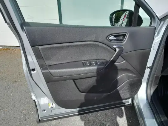 RENAULT CAPTUR II - voiture d'occasion - Photo 17