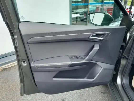 SEAT ARONA - voiture d'occasion - Photo 17