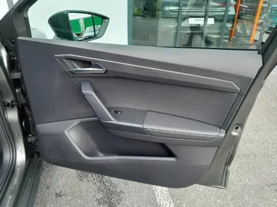 SEAT ARONA - voiture d'occasion - Photo 18