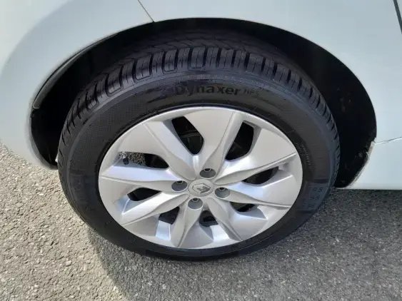 RENAULT ZOE - voiture d'occasion - Photo 22