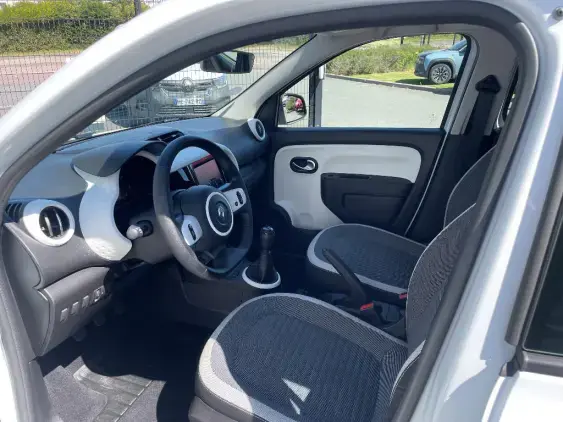 RENAULT TWINGO III - voiture d'occasion - Photo 18