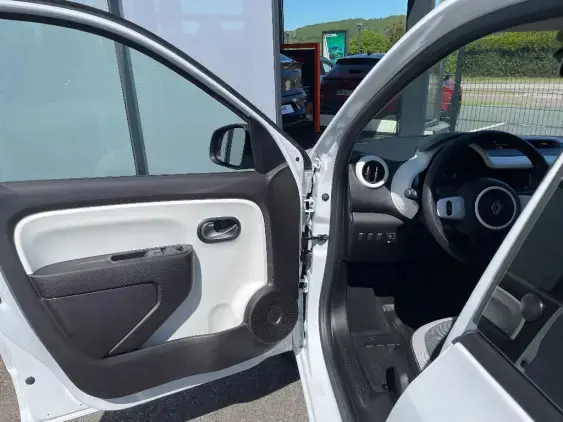RENAULT TWINGO III - voiture d'occasion - Photo 19
