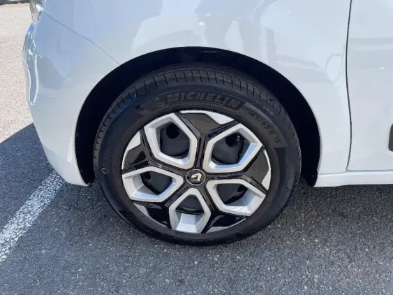 RENAULT TWINGO III - voiture d'occasion - Photo 23