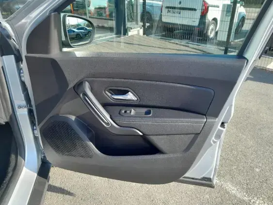 DACIA DUSTER II - voiture d'occasion - Photo 18