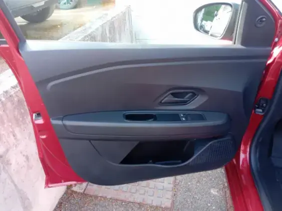 DACIA SANDERO III - voiture d'occasion - Photo 18