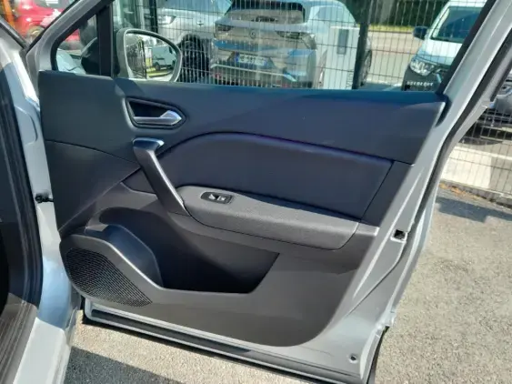 RENAULT CAPTUR II - voiture d'occasion - Photo 18