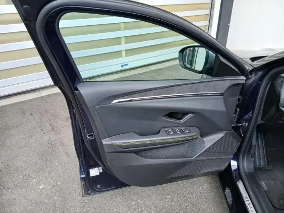 RENAULT MEGANE V - voiture d'occasion - Photo 17