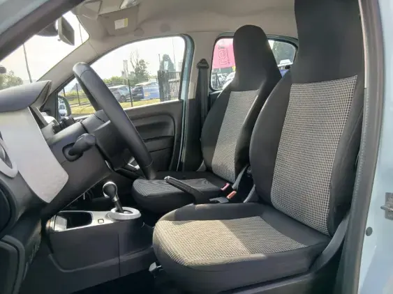 RENAULT TWINGO ELECTRIQUE III - voiture d'occasion - Photo 16