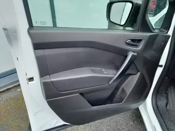 RENAULT KANGOO III - voiture d'occasion - Photo 17