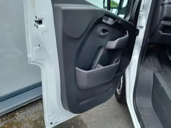 RENAULT MASTER FG III - voiture d'occasion - Photo 17