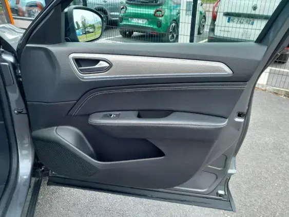 RENAULT ARKANA - voiture d'occasion - Photo 18