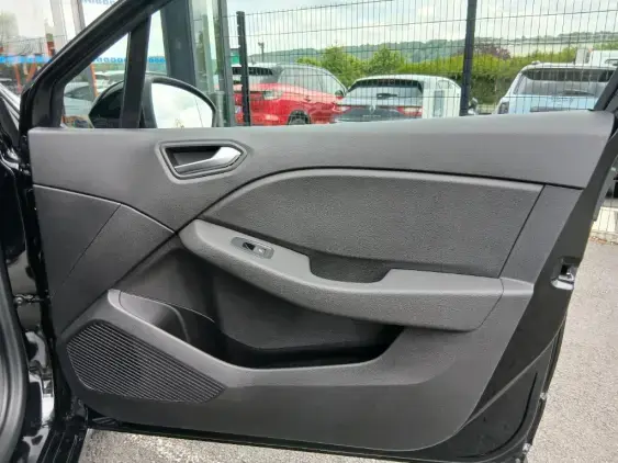 RENAULT CLIO V - voiture d'occasion - Photo 19