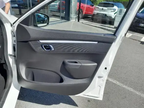 DACIA SPRING - voiture d'occasion - Photo 18