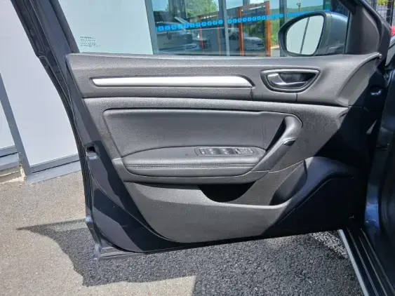 RENAULT MEGANE ESTATE IV - voiture d'occasion - Photo 17
